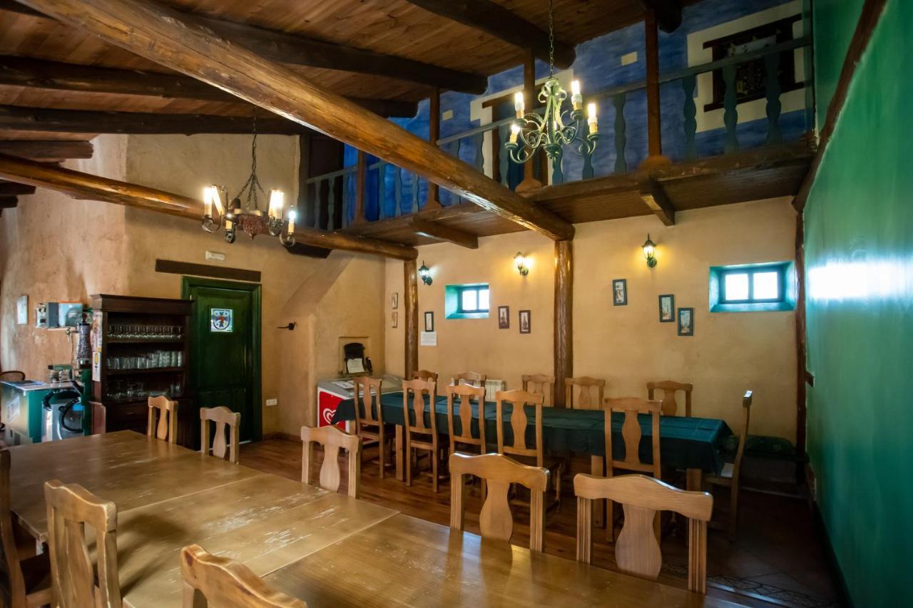 Albergue De Peregrinos Casa Flor Murias de Rechivaldo Exterior photo